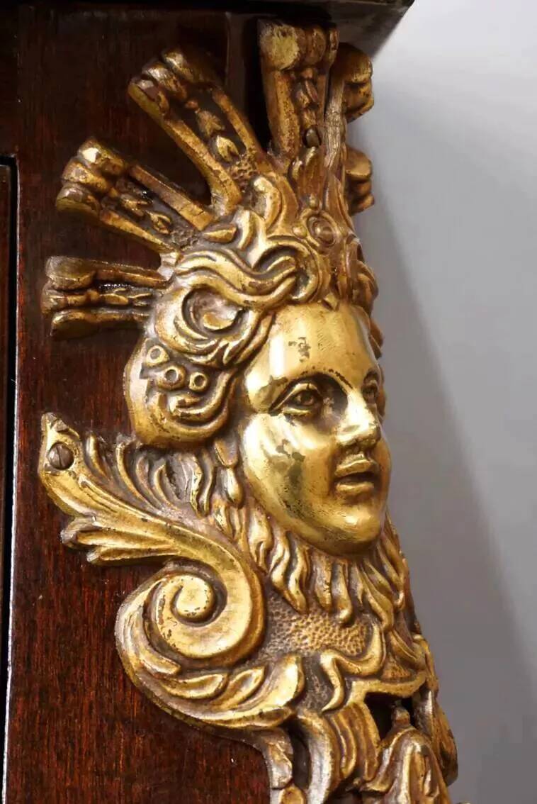 Antique chest of drawers in mahogany, Amboyna burl, red marble and bronze