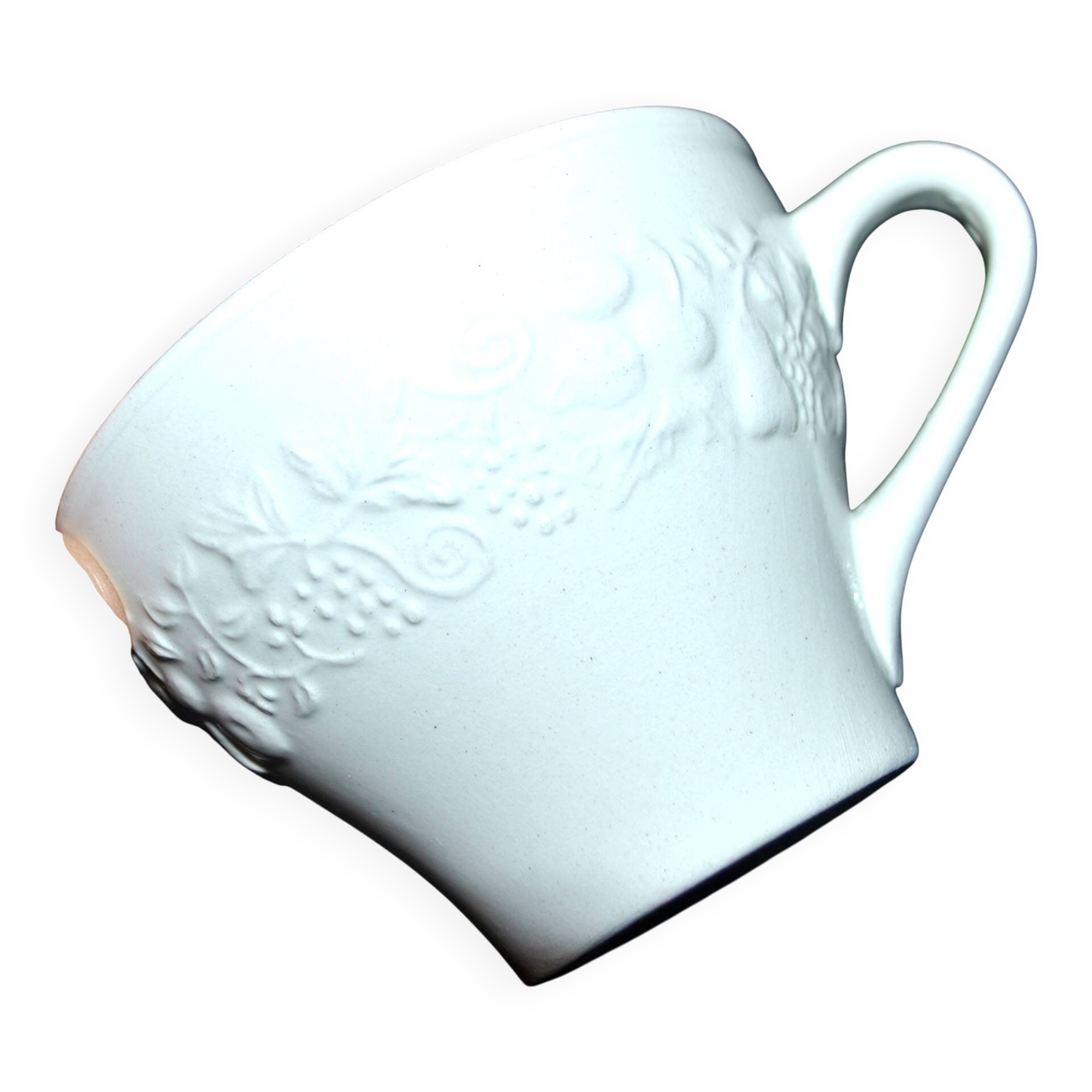 Set of 2 cups molded in opaque Sarreguemines earthenware