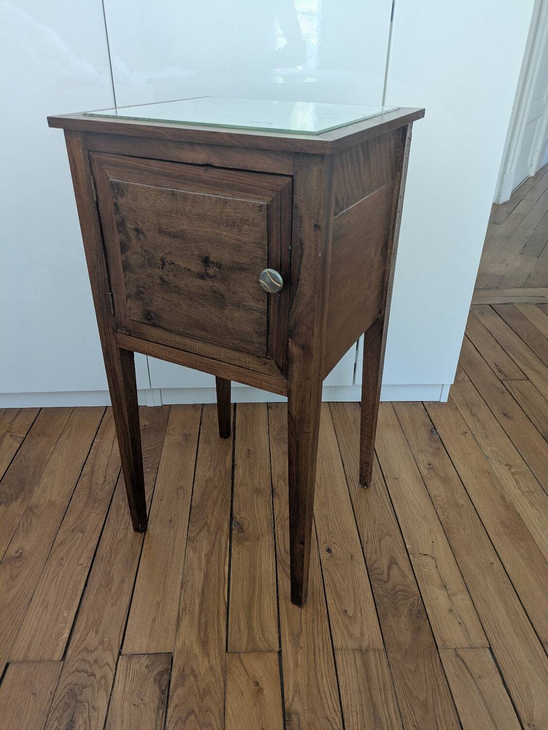 Pair of mirrored bedside tables