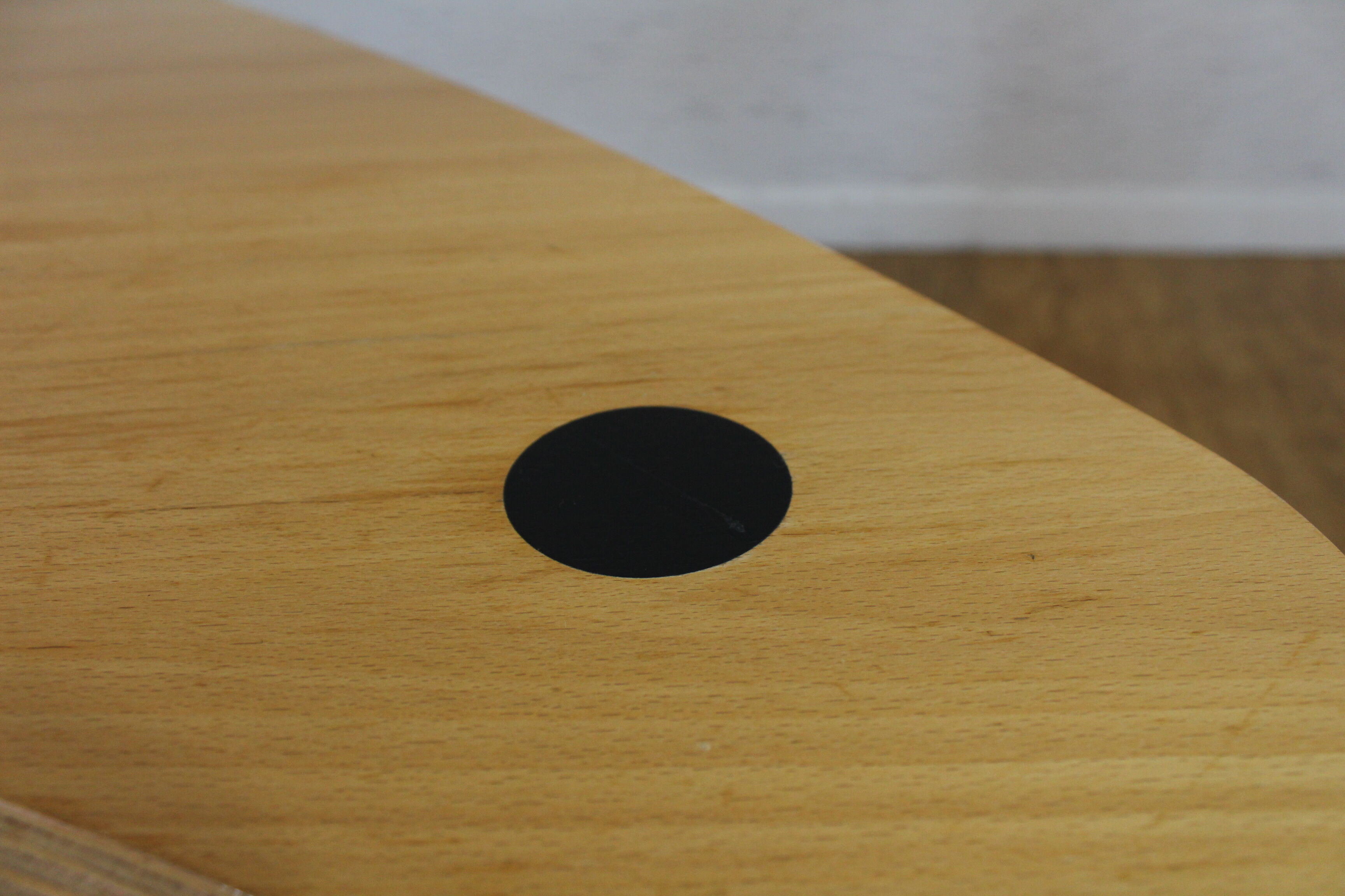 Coffee table "boomerang"