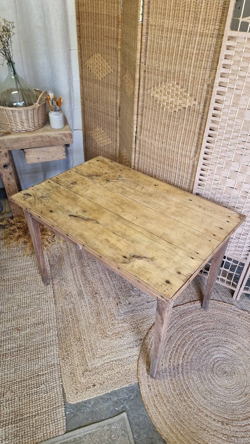 Farmhouse table