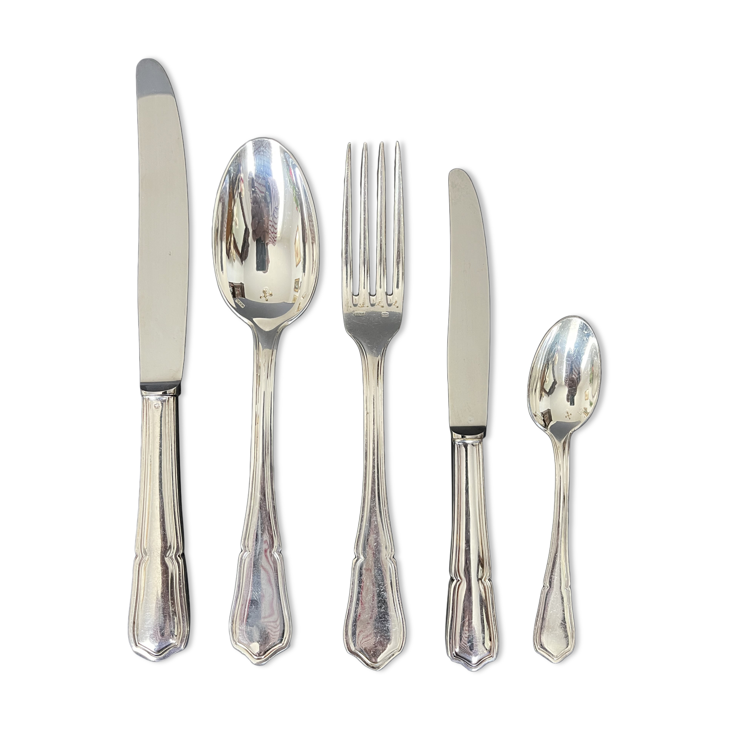 Ménagère en métal argenté de 61 pièces