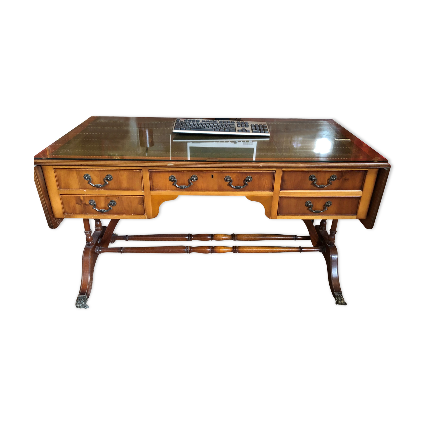 English office in blond mahogany and green leather