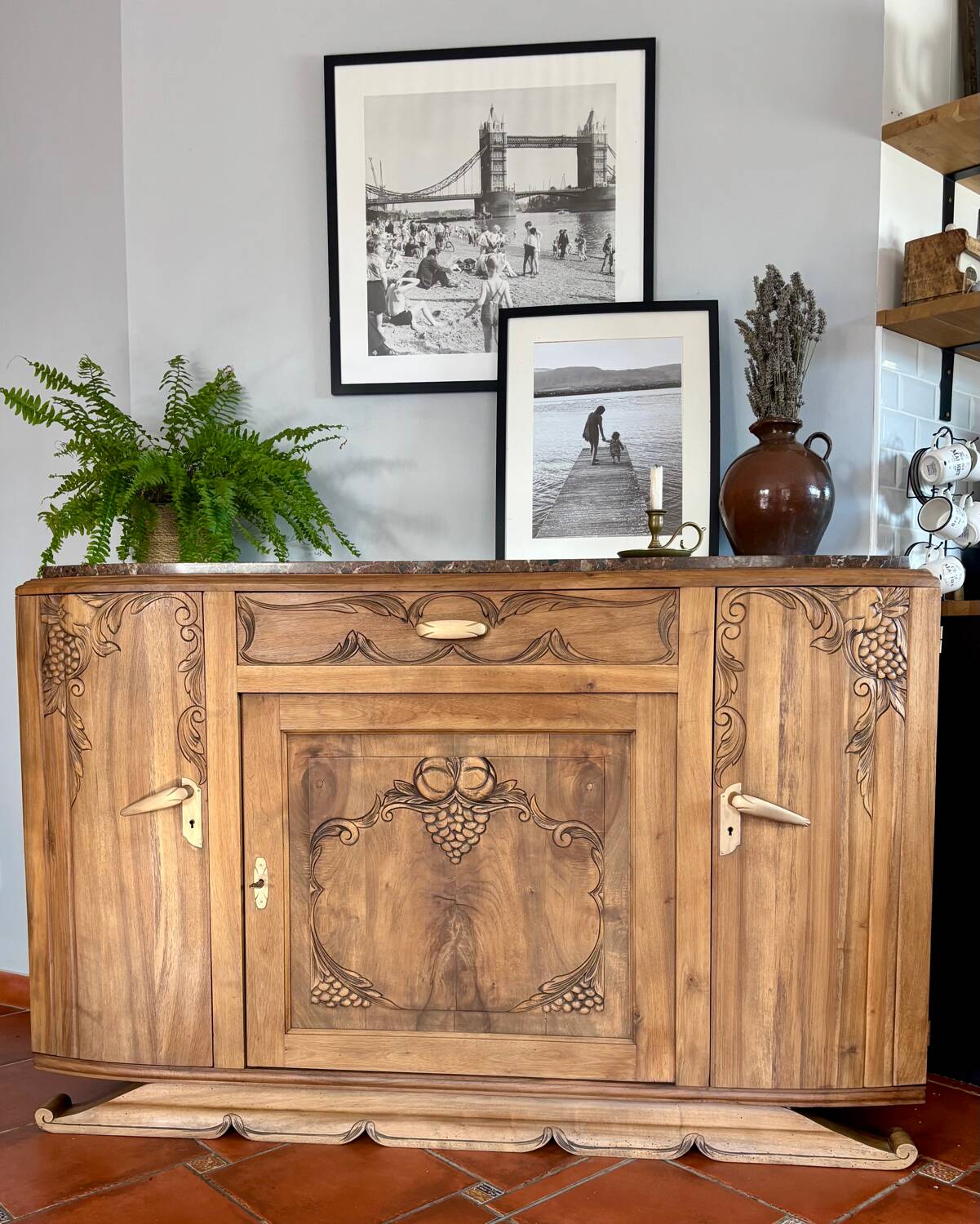 Buffet art déco en chêne massif