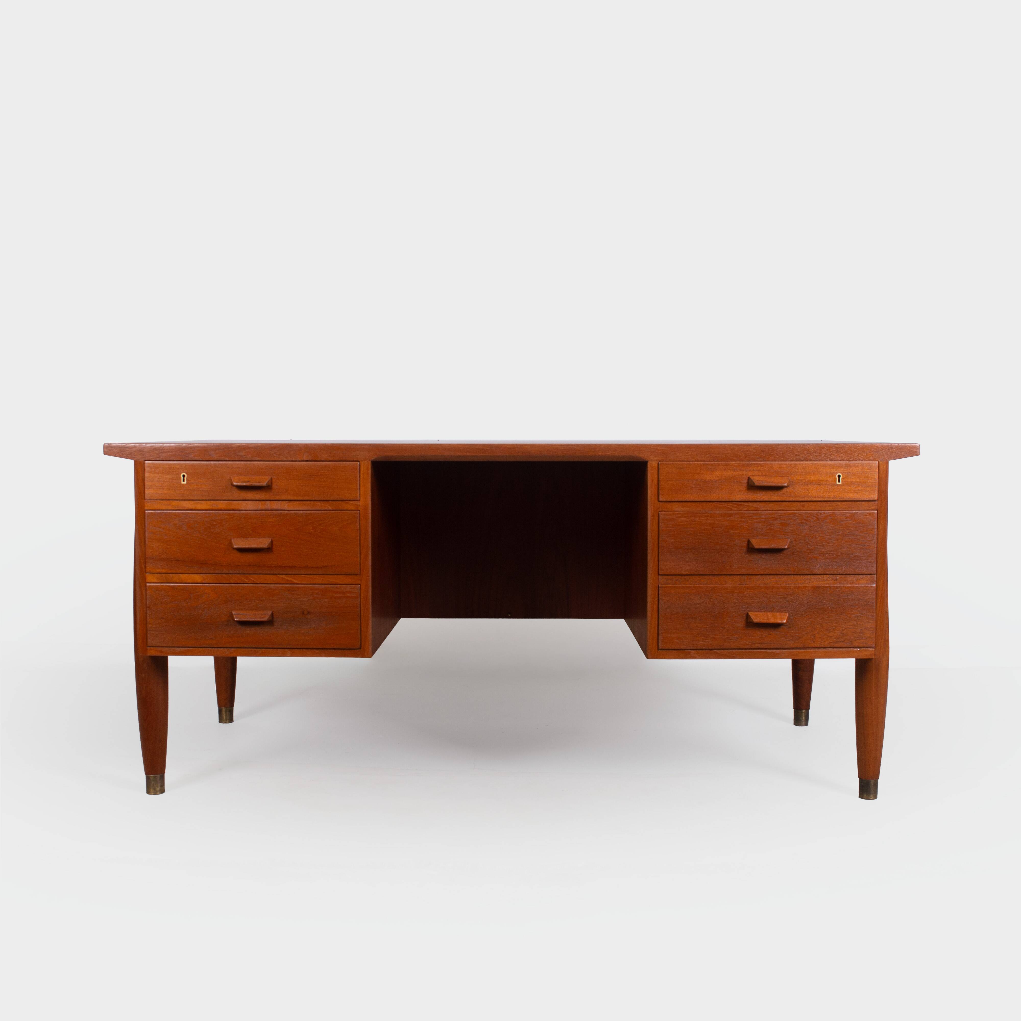 Scandinavian teak desk - 1960