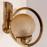 Applique Art déco 1930-40 signée Deveau laiton et verre gravé à motif d'étoiles et de planètes