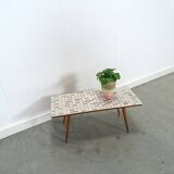 Formica bijzettafel Opal met houten poten, plantentafel