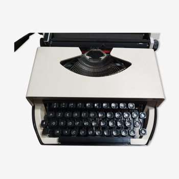 Machine à écrire Olympia Dactylette
