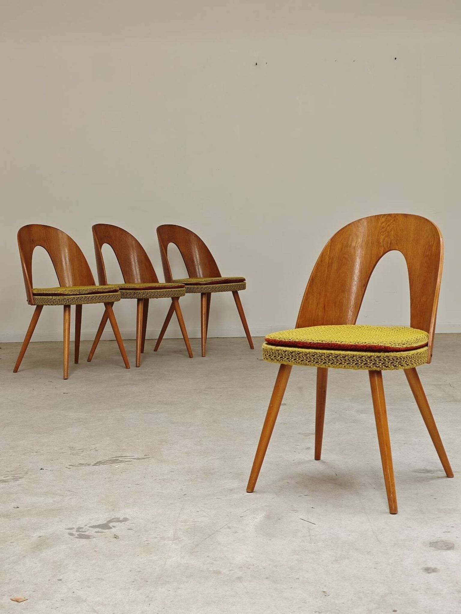Set of 4 yellow Antonin Suman chairs for Tatra Nabytok 1960