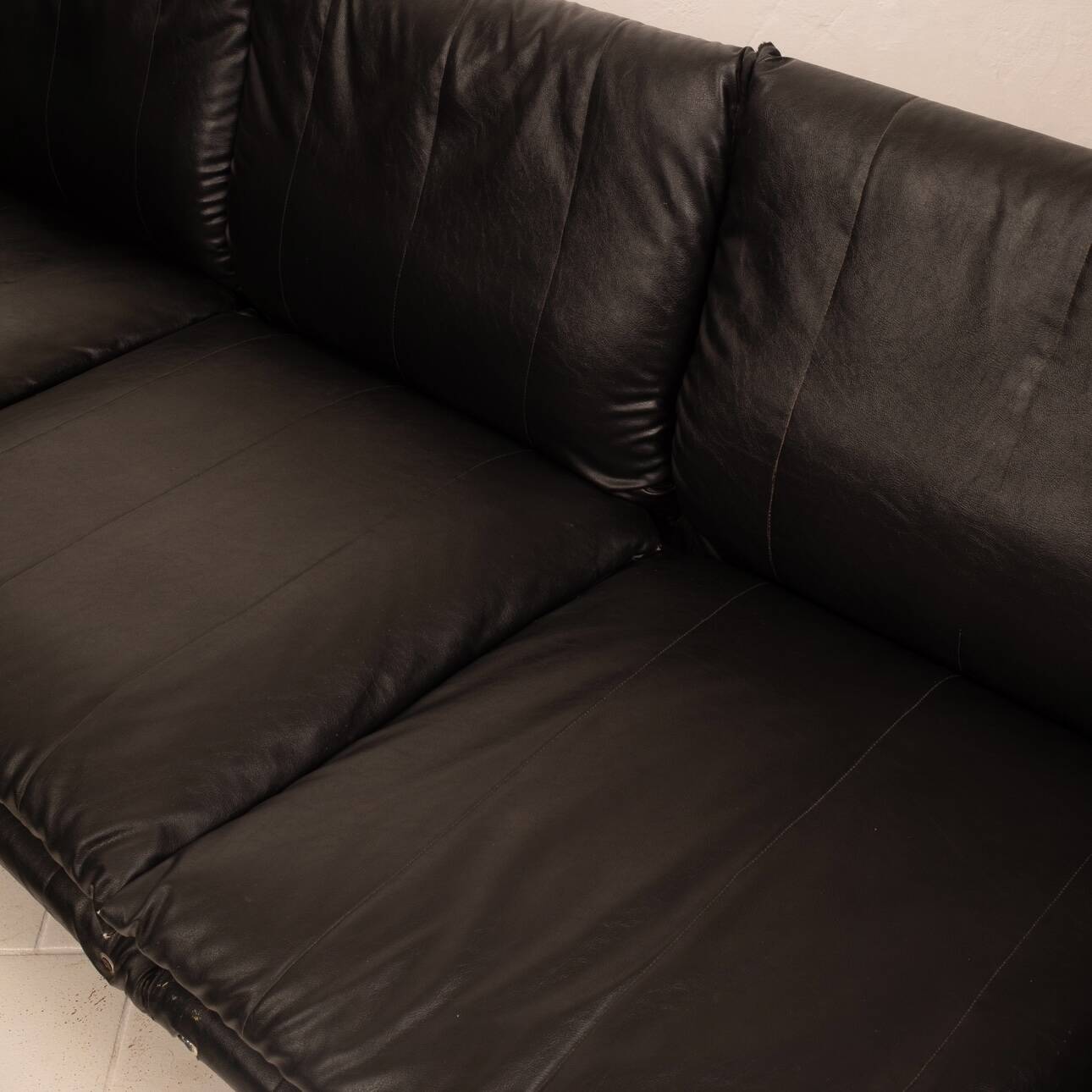 Divano "Minni" di A. Mazzoni D. Stelle e G. Gualtierotti per Giovannetti