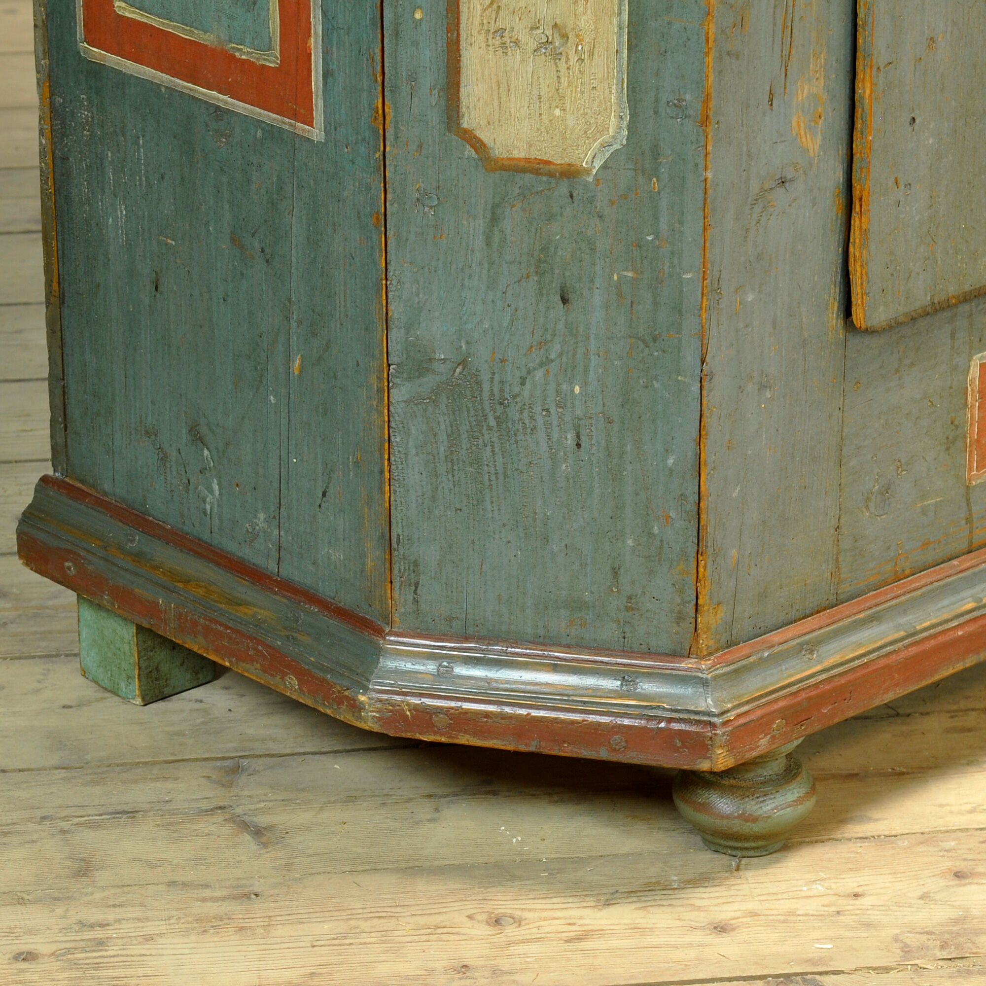 Pine bridal cabinet, dated 1794
