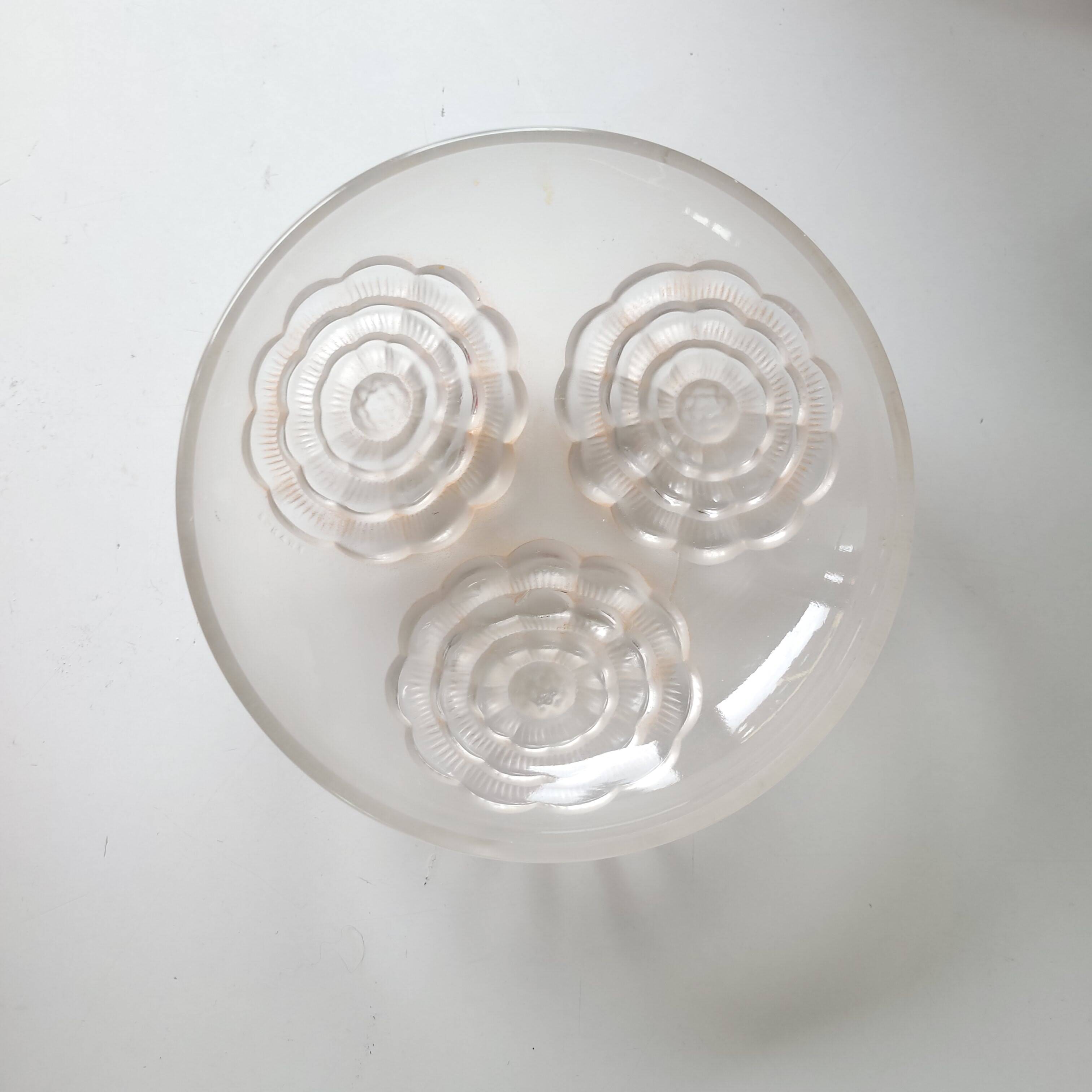 Small polished glass bowl, Art Nouveau period.