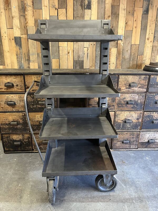 Etagère décorative industrielle