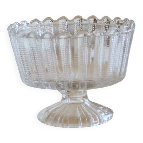 Coupelle vintage en verre moulé sur pied — Beyit