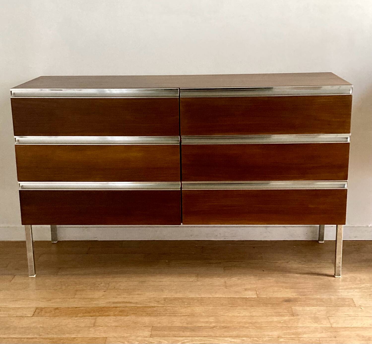 6-drawer chrome and wood chest of drawers