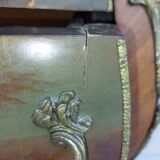 Louis XV curved chest of drawers in Martin varnished marquetry