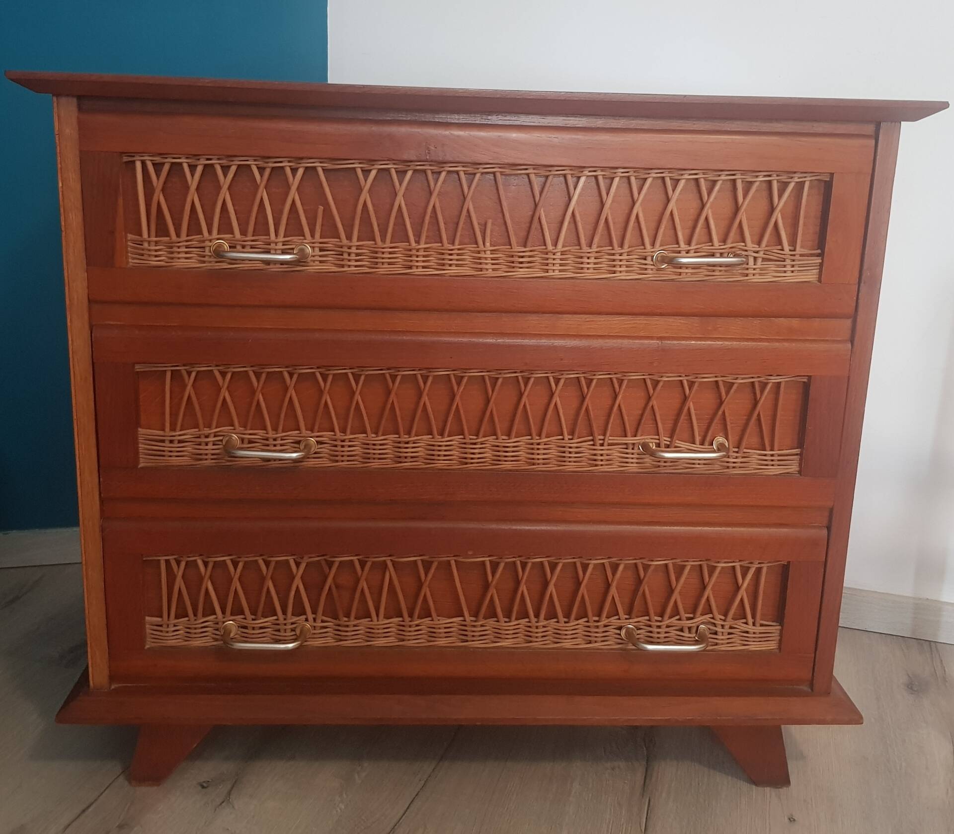 Vintage chest of drawers