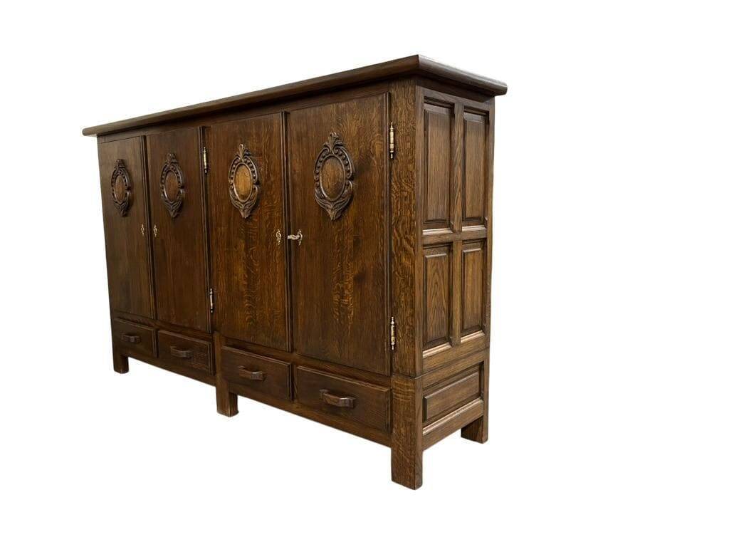 Vintage wooden sideboard / midboard