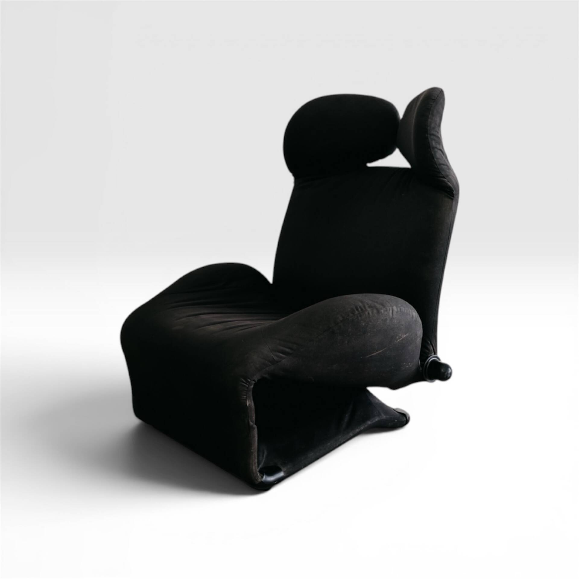 Wink lounge chair by Toshiyuki Kita for Cassina, 1980s
