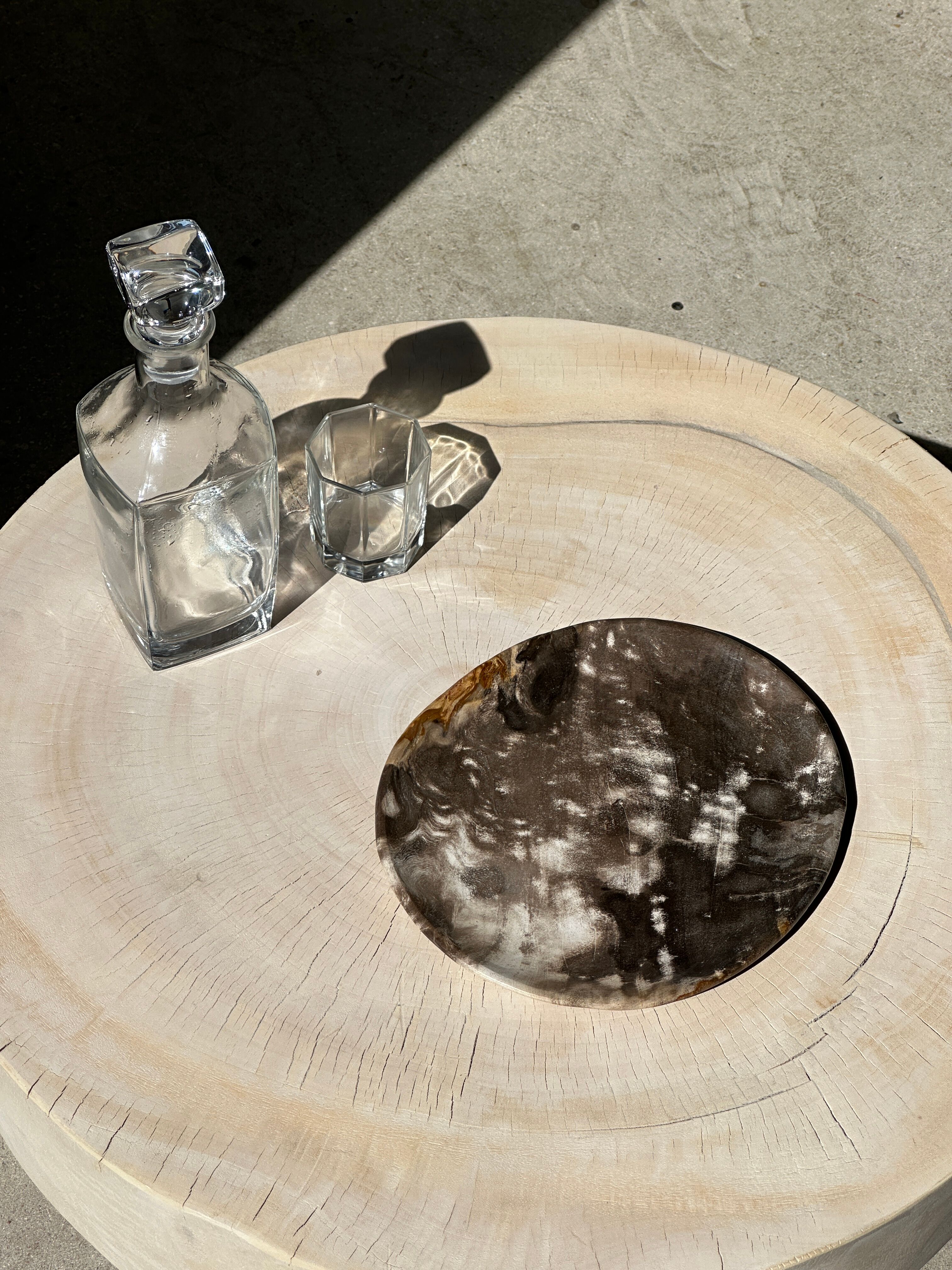 Dish in petrified wood
