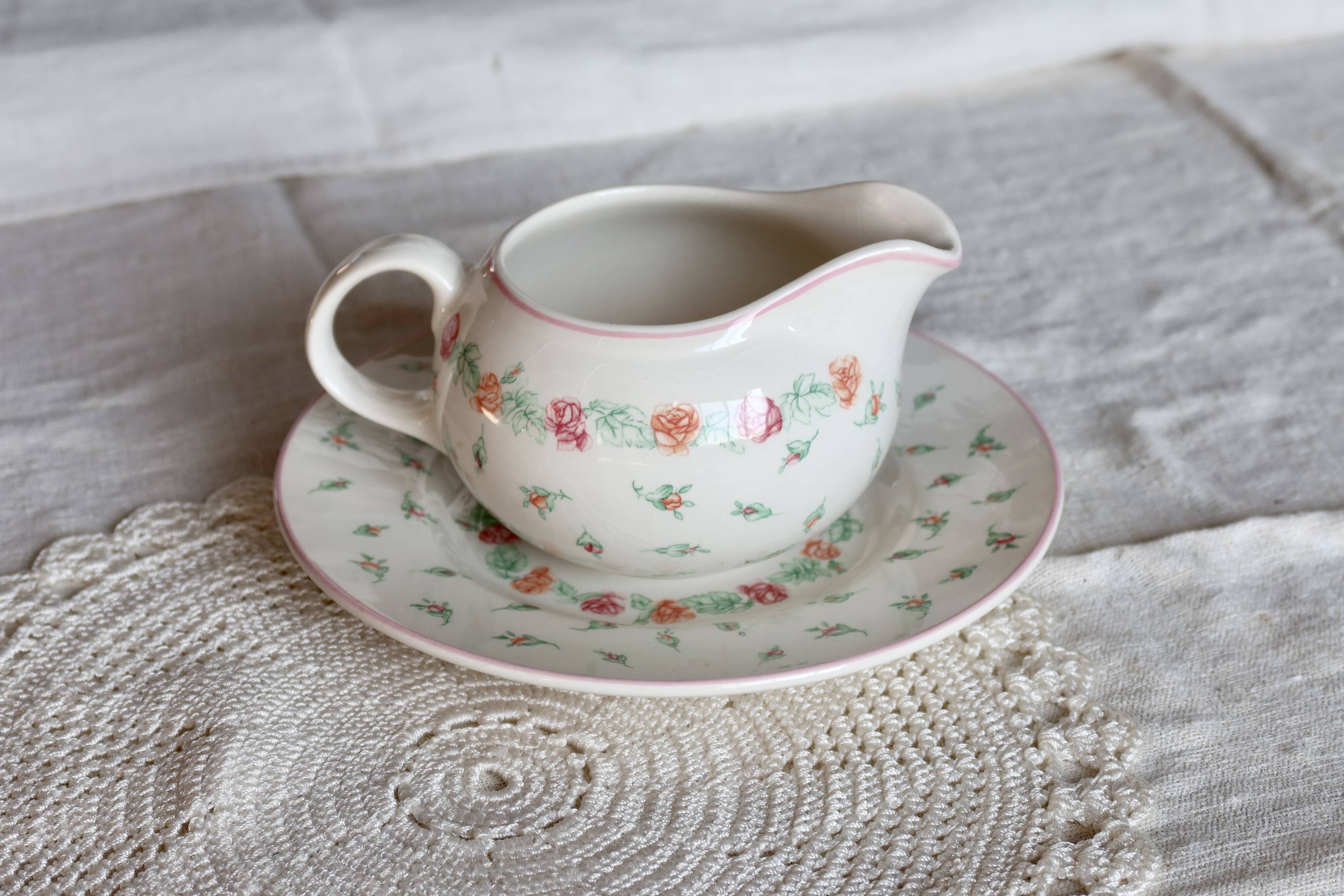 Pot à lait vintage en porcelaine anglaise Laura Ashley - Motif Rosebud