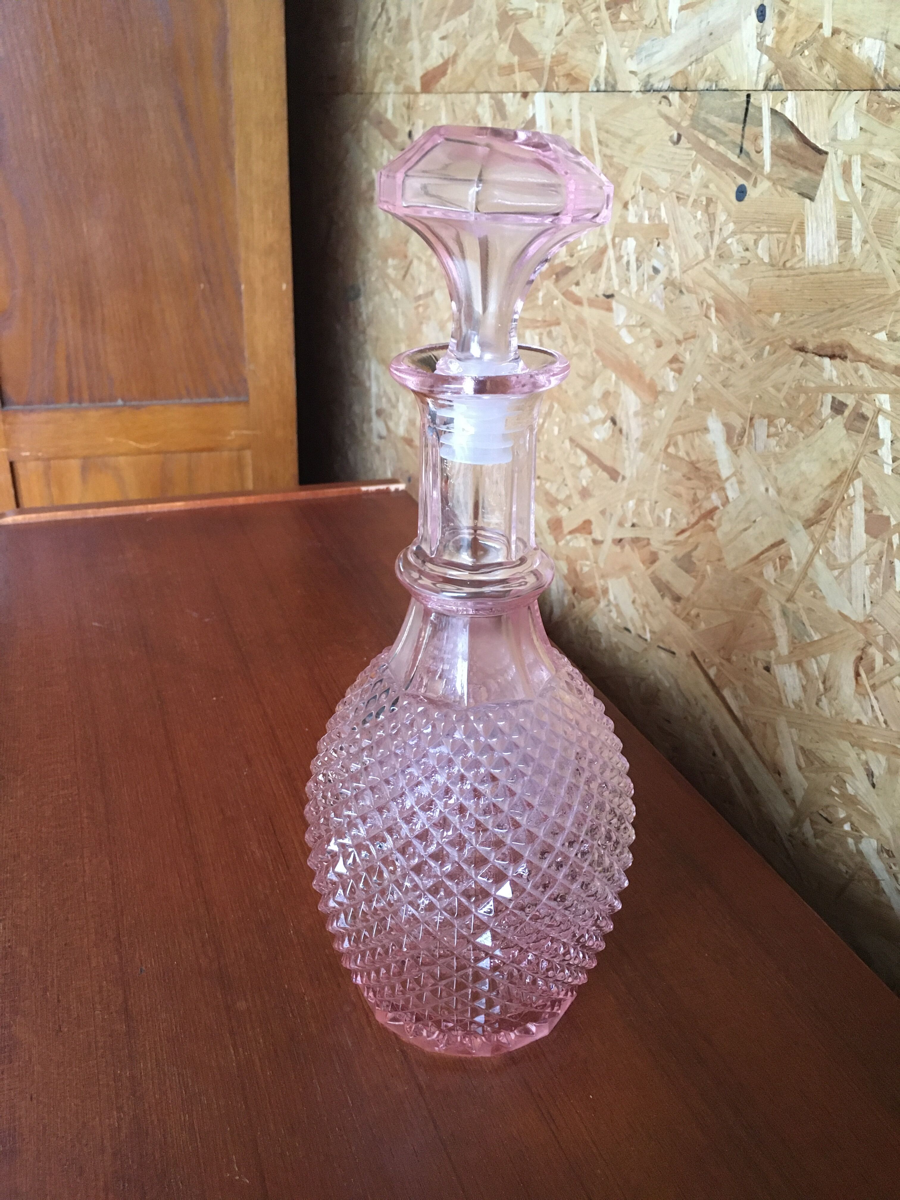 Diamond tip carafe