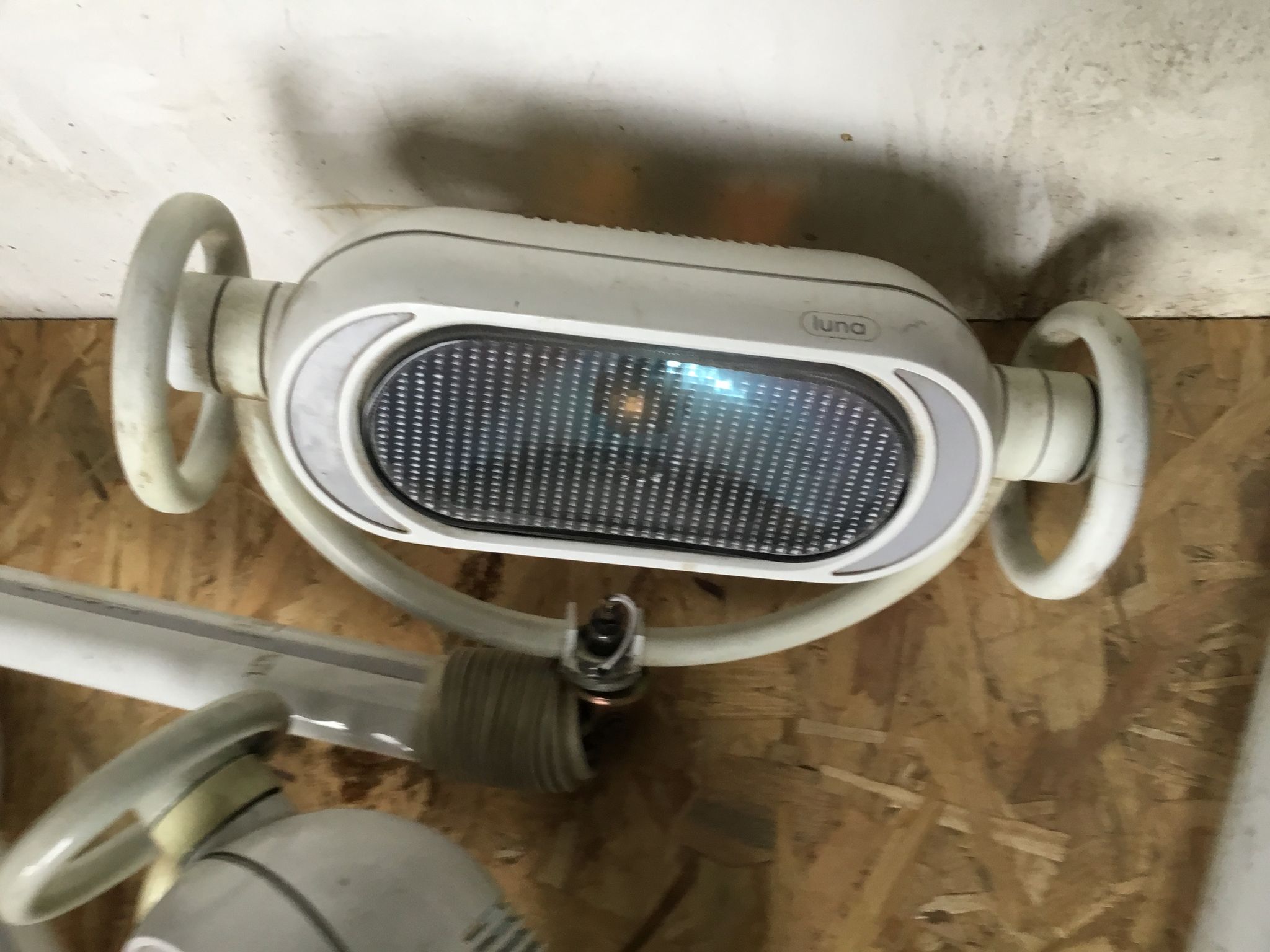 2 industrial dentist lamps Luna and selene