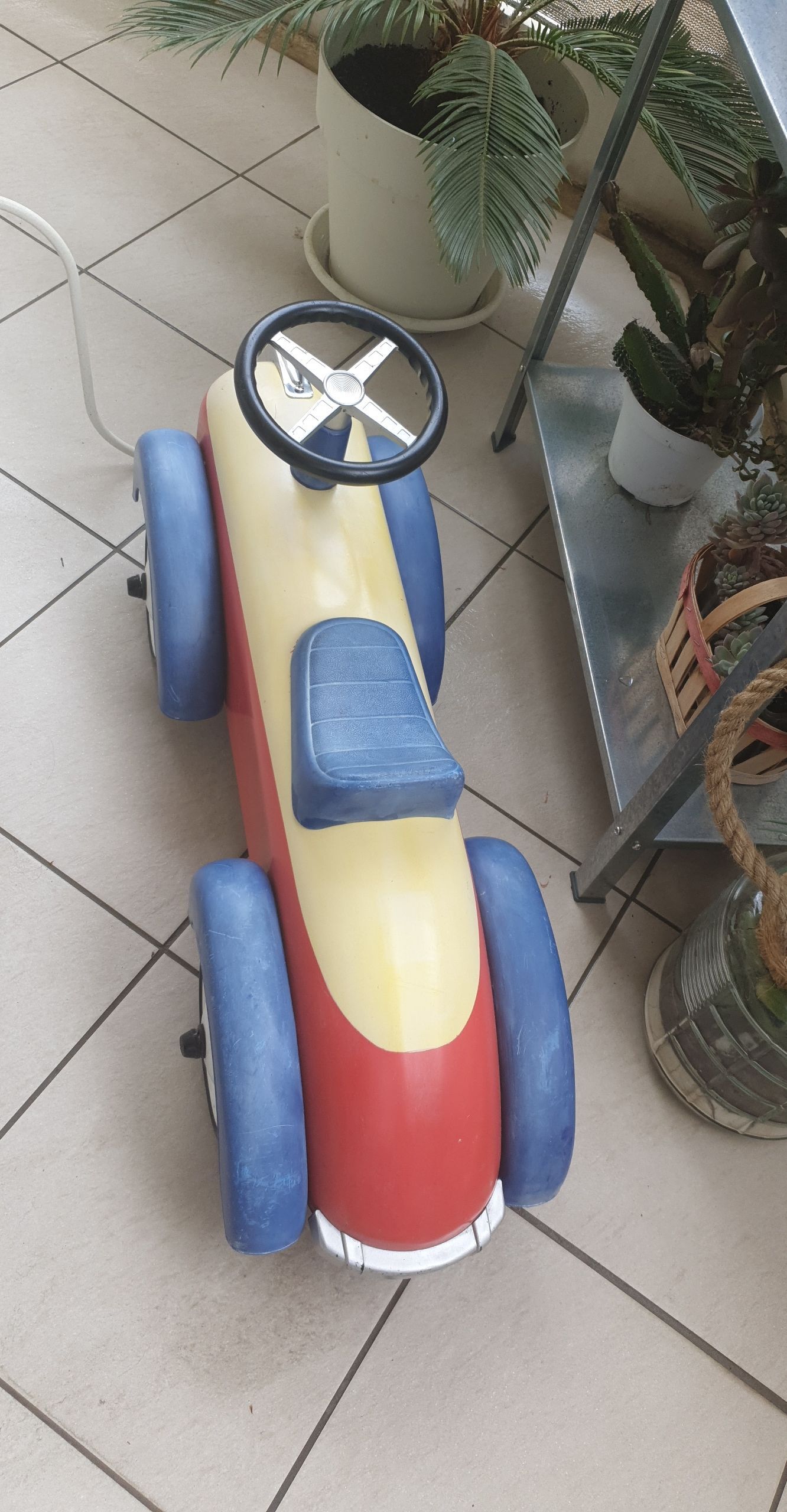 Child car