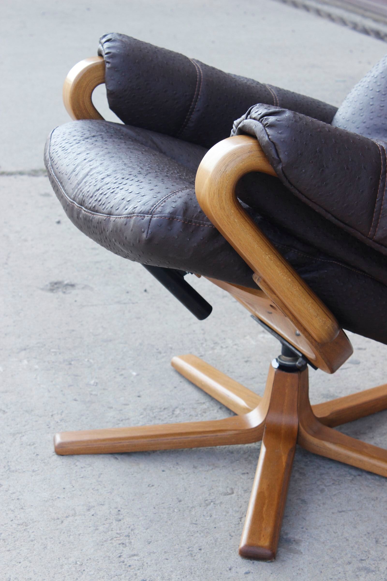 Relaxation armchair & Ottoman Scandinavian design Sweden 1960s