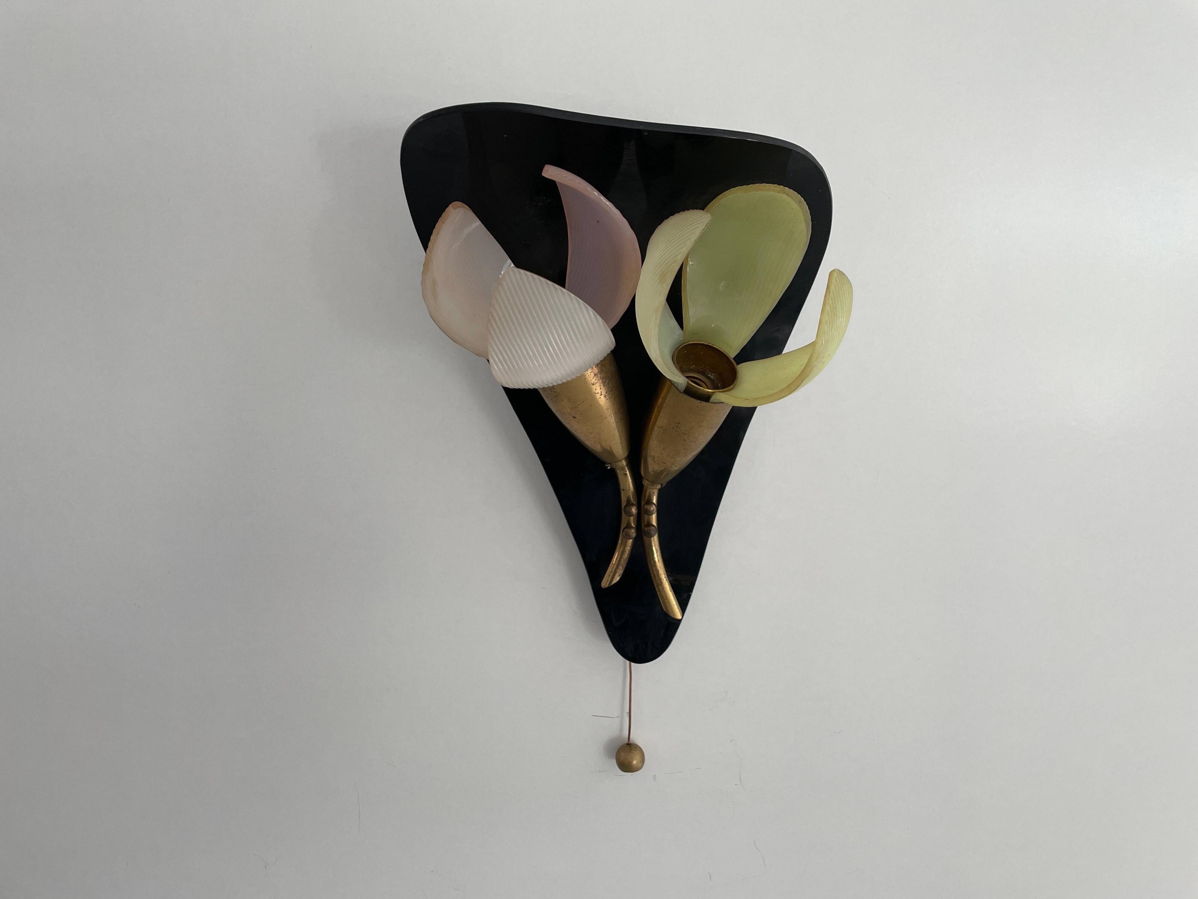 Simple plexiglass and brass wall light, Flower Design, mid-century by Geru, 1960s, Germany.