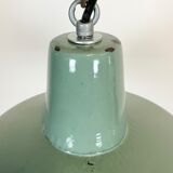 Suspension industrielle en émail vert, années 1960