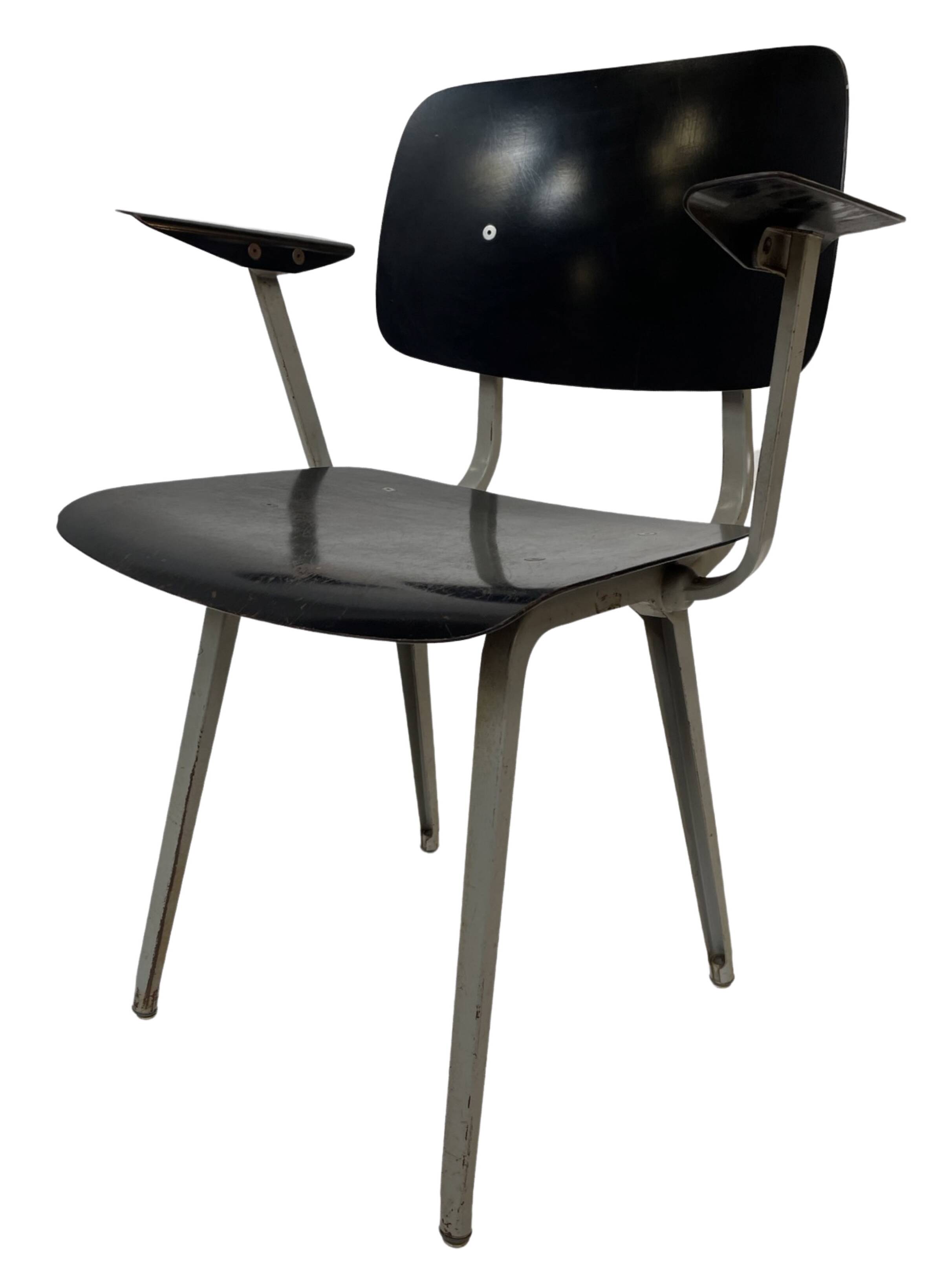 Friso Kramer Revolt arm chair for Ahrend de Cirkel 1953