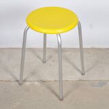 Tabouret en bakelite jaune