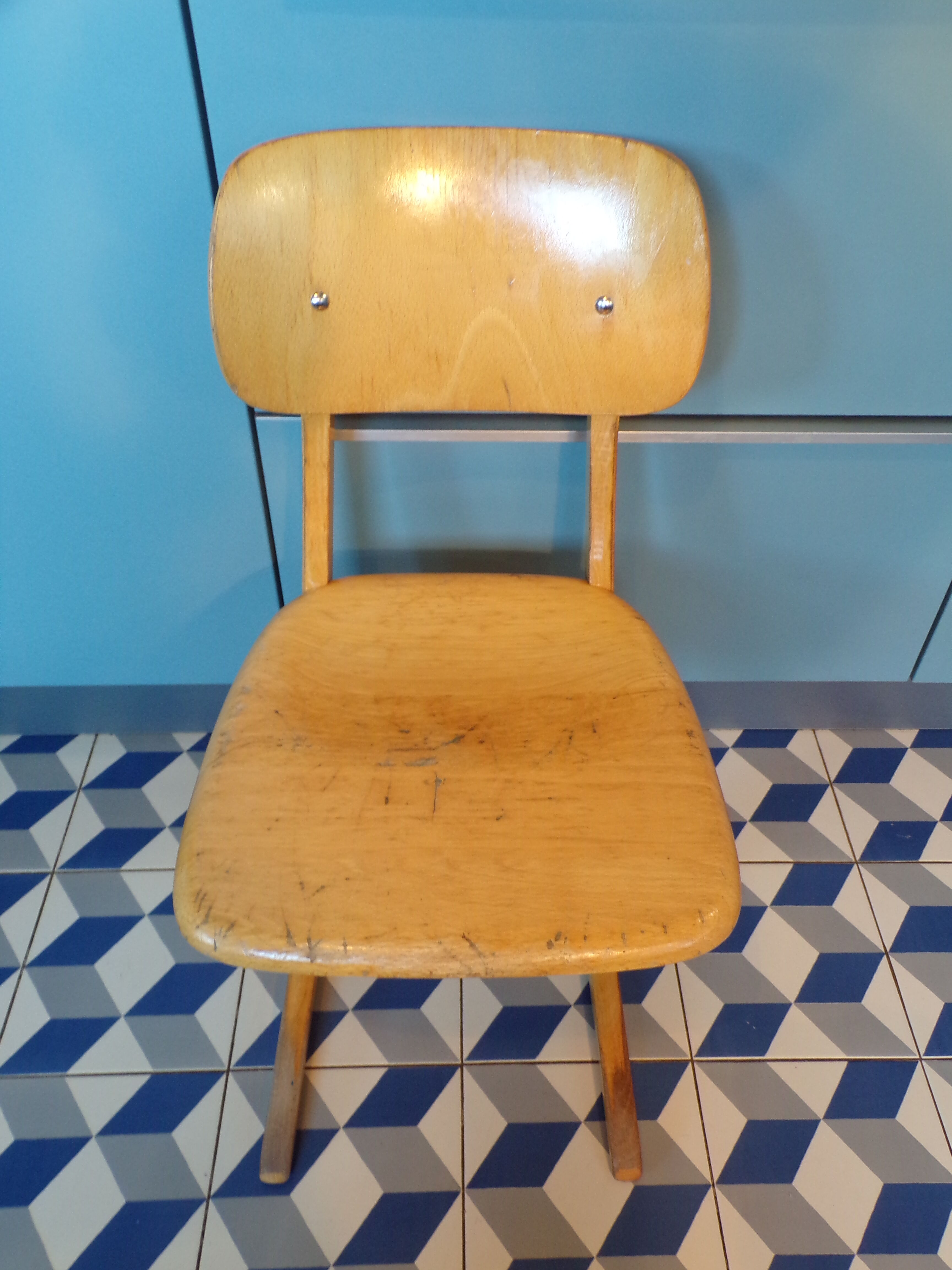 Mid-model Casala child chair