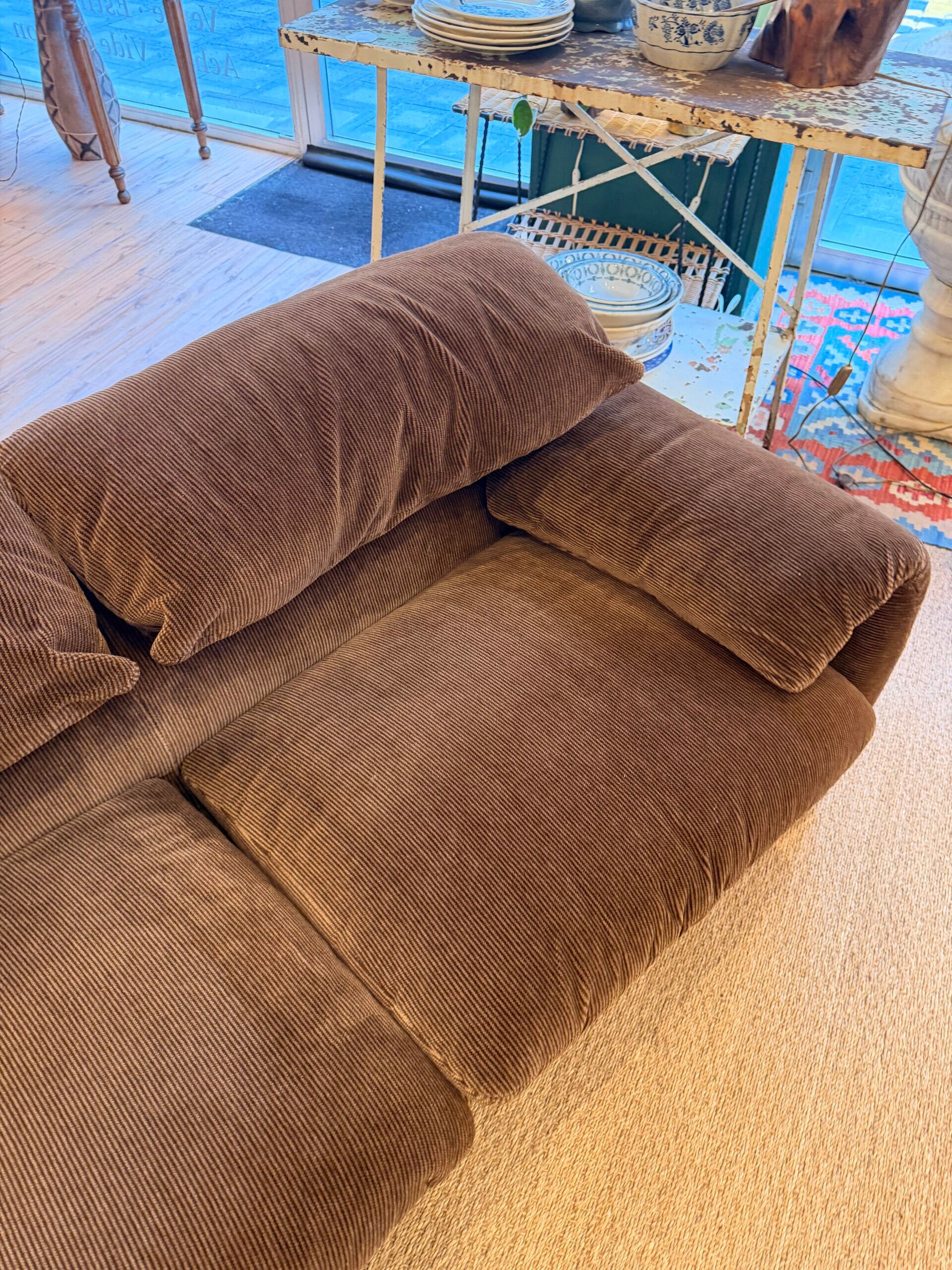 Canapé “Maralunga”, Vico Magistretti pour Cassina, 1973. 2 places.