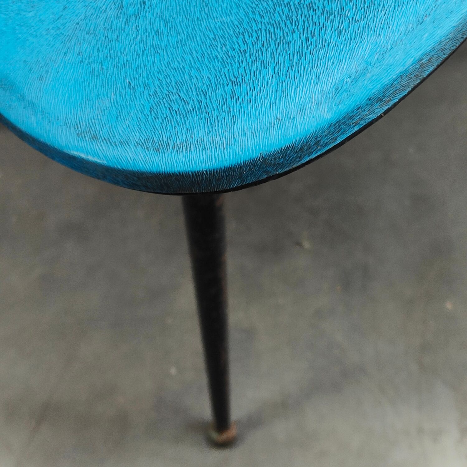 Kitchen chair Colette Gueden, blue vinyl