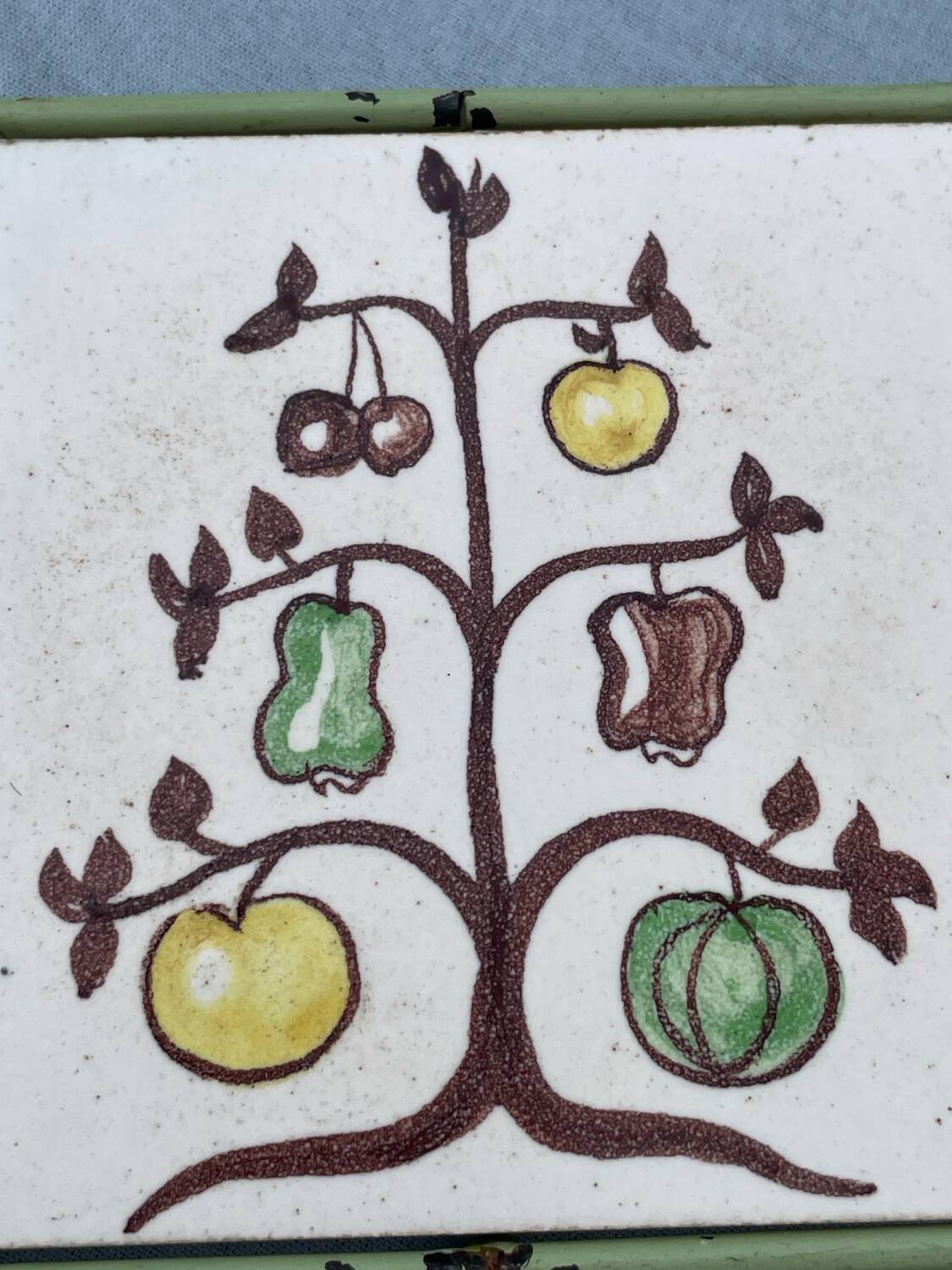 Earthenware trivet