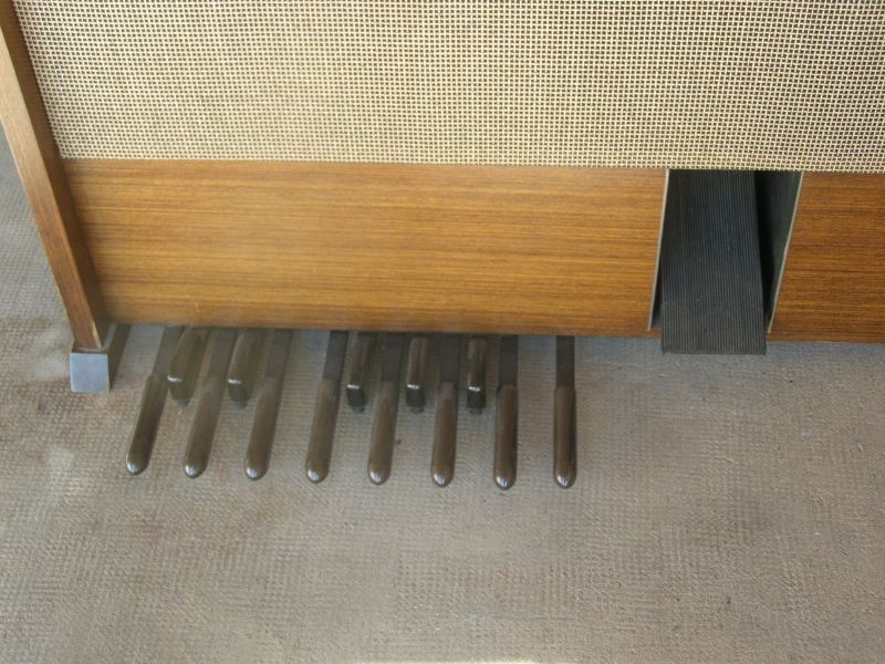 Electronic organ riha "syntone de luxe"