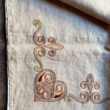 Nappe en chanvre brodé et 12 serviettes de table