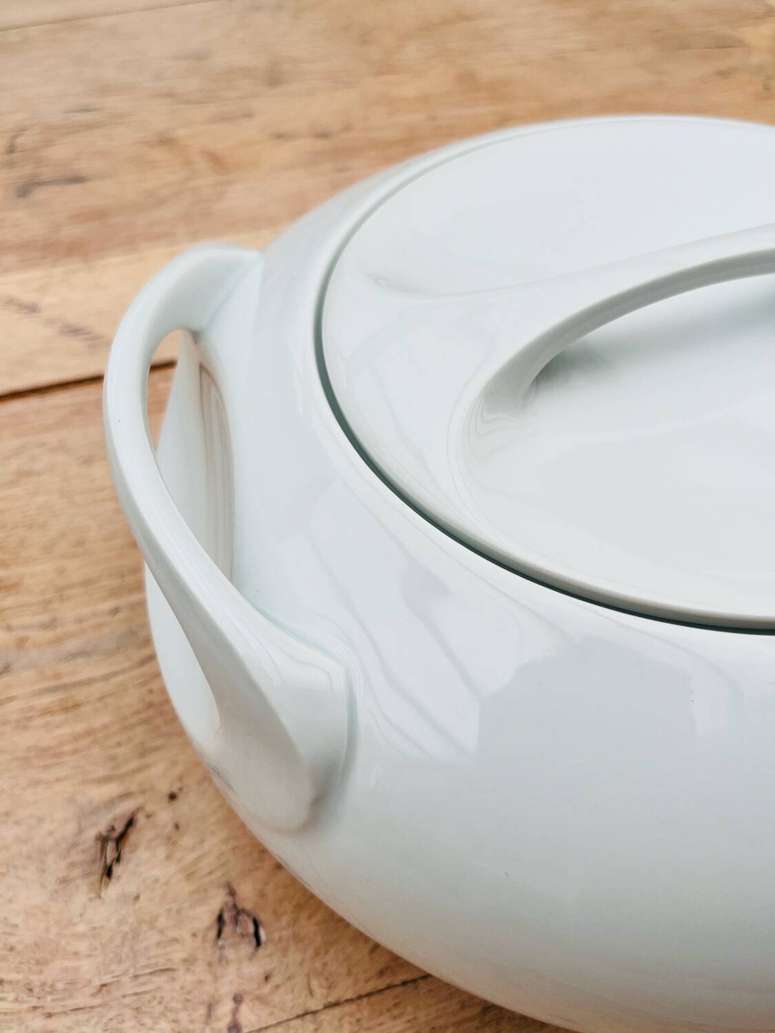 Royal Limoges Epsilon soup tureen