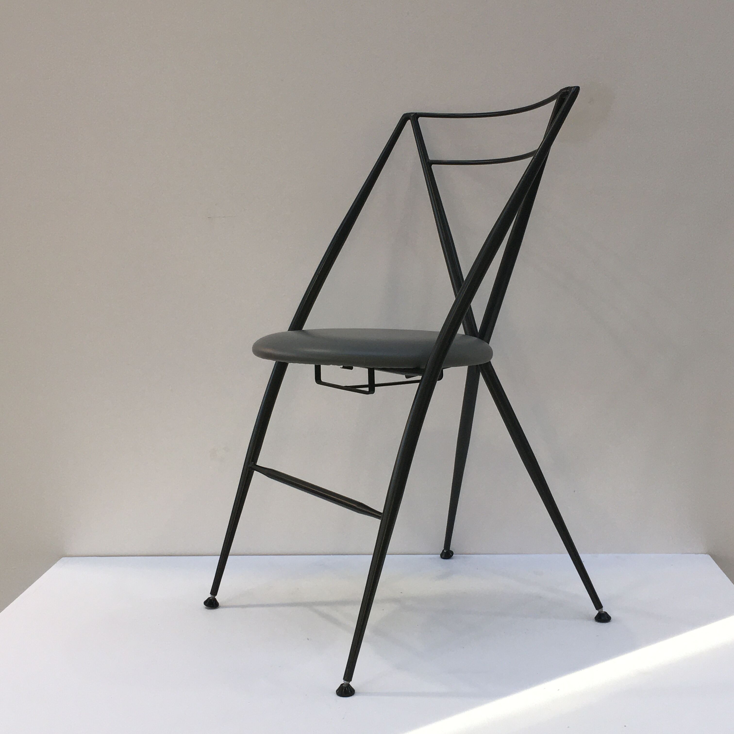 Chaise pliante modèle Cinderella par Yamakado