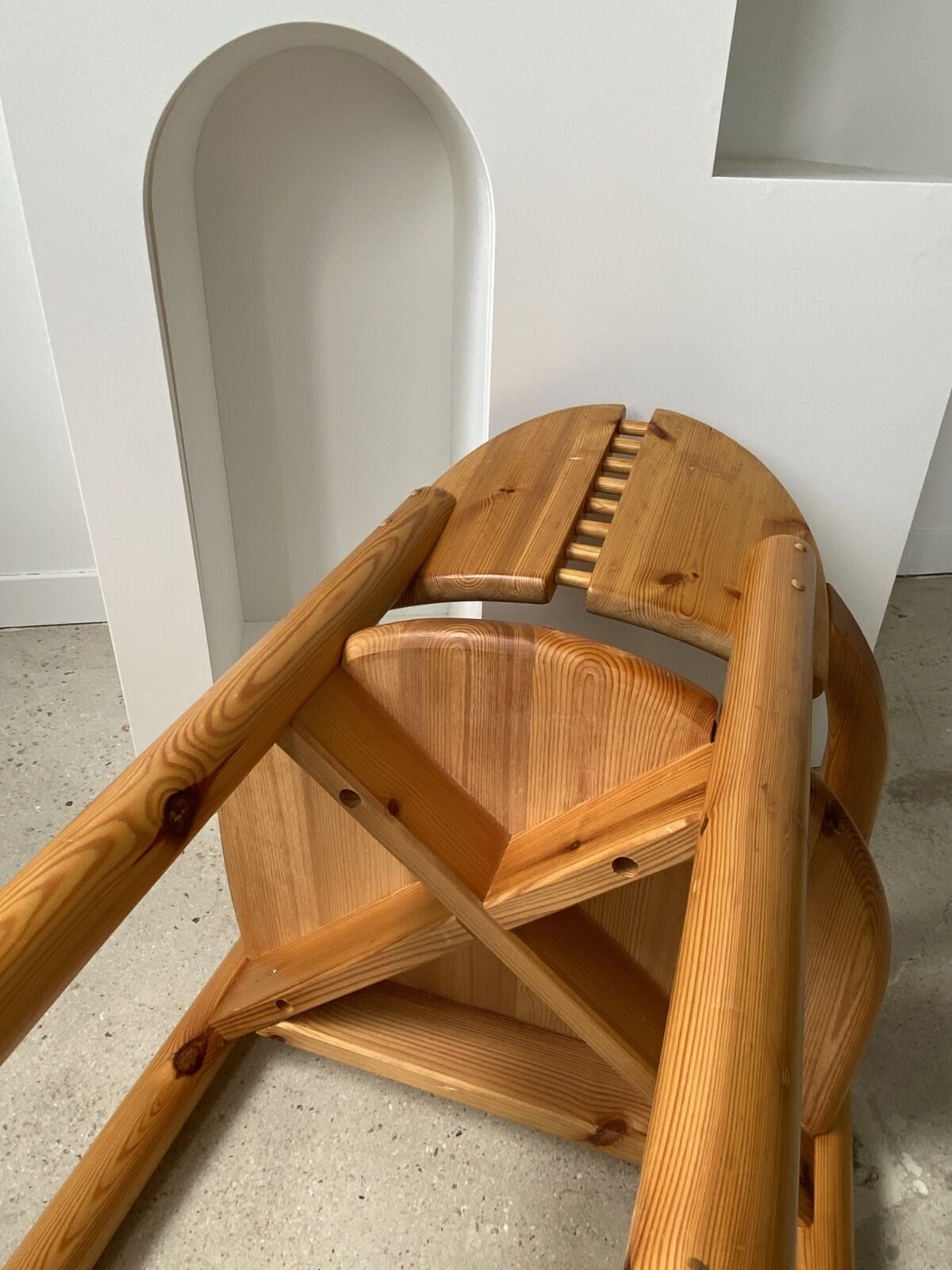 Pine armchair René Daumiller