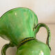 Vase en terre cuite émaillé vert