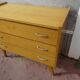 Commode trois tiroirs vintage années 60 pieds compas