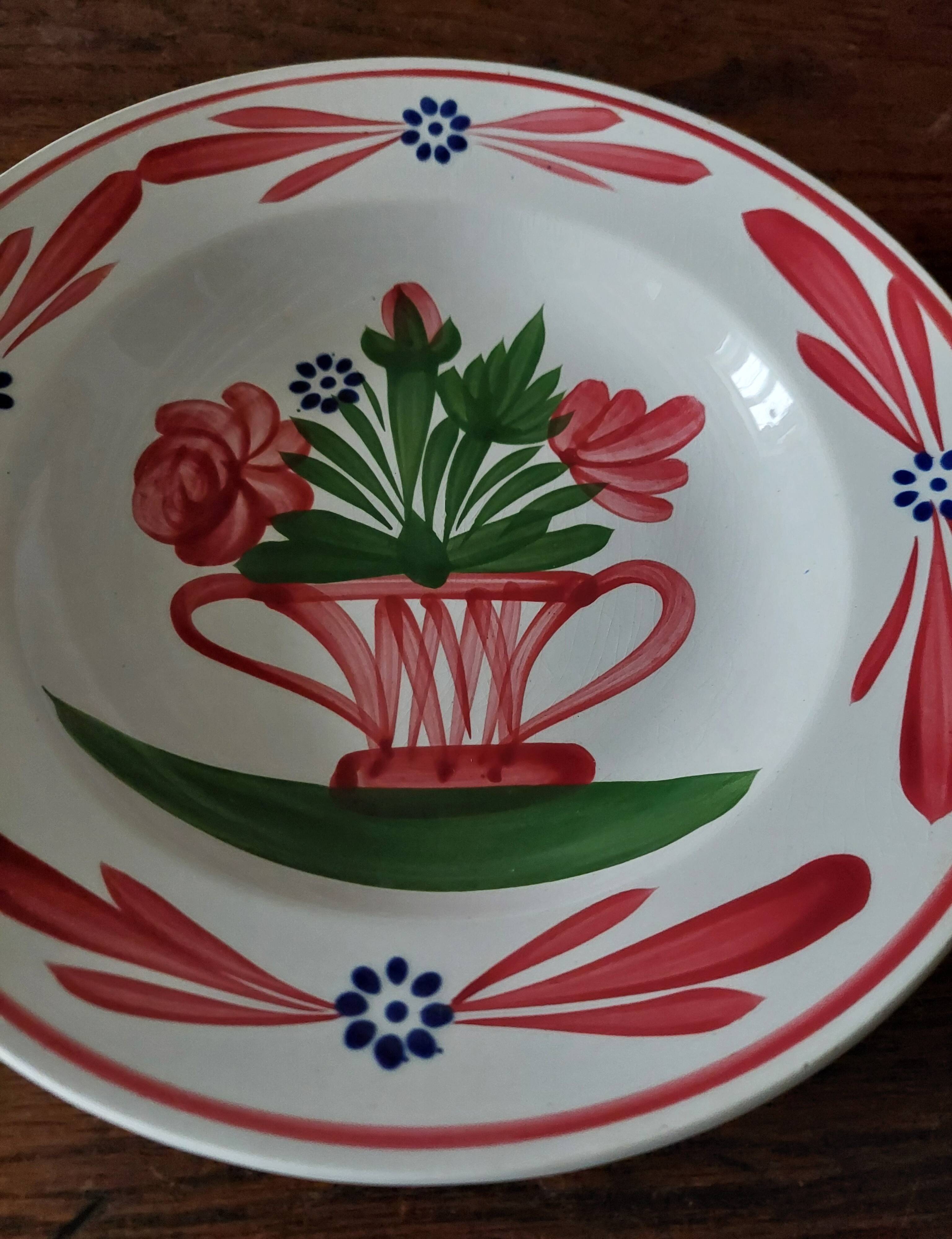 Eastern earthenware soup plate early 20th century