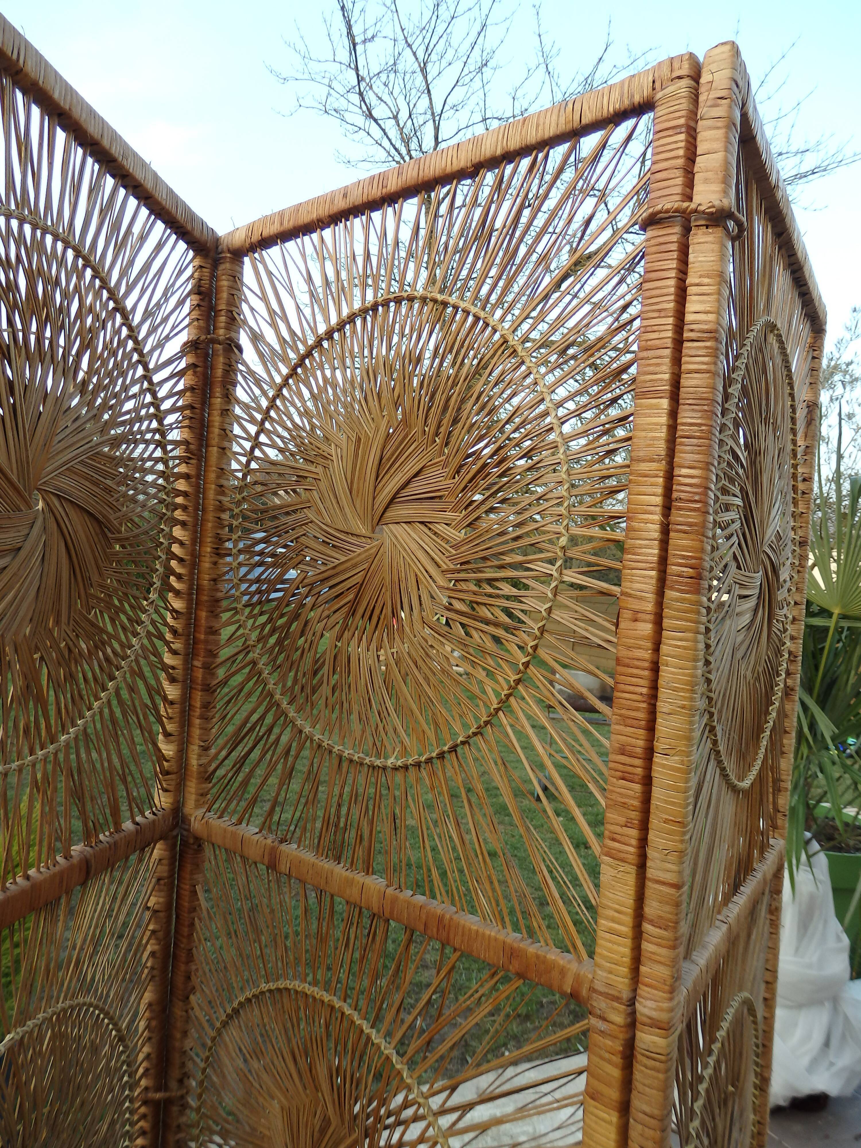 Sun wicker screen
