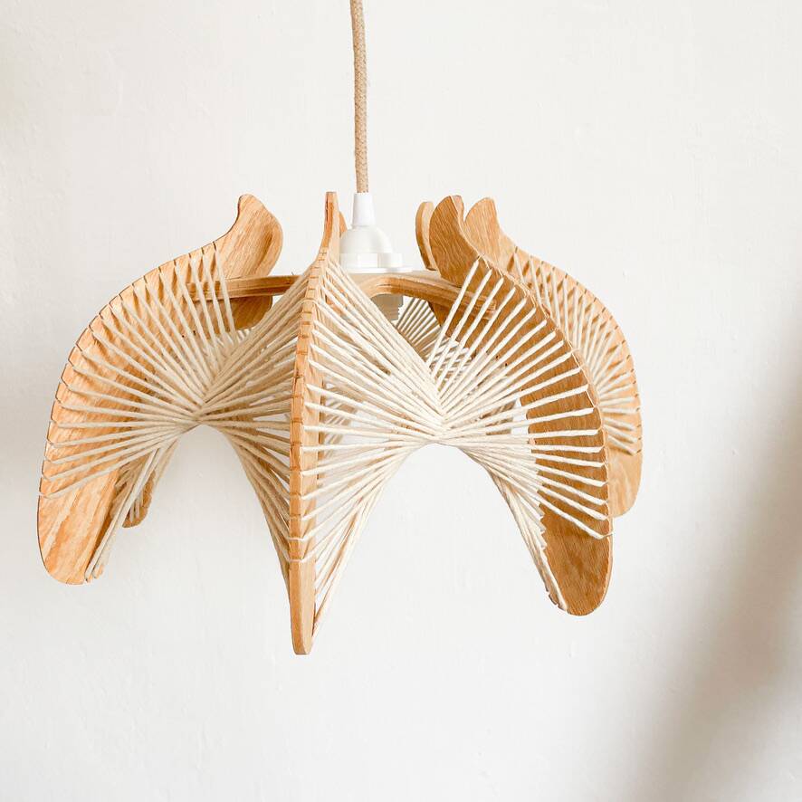 Suspension vintage en fil et bois