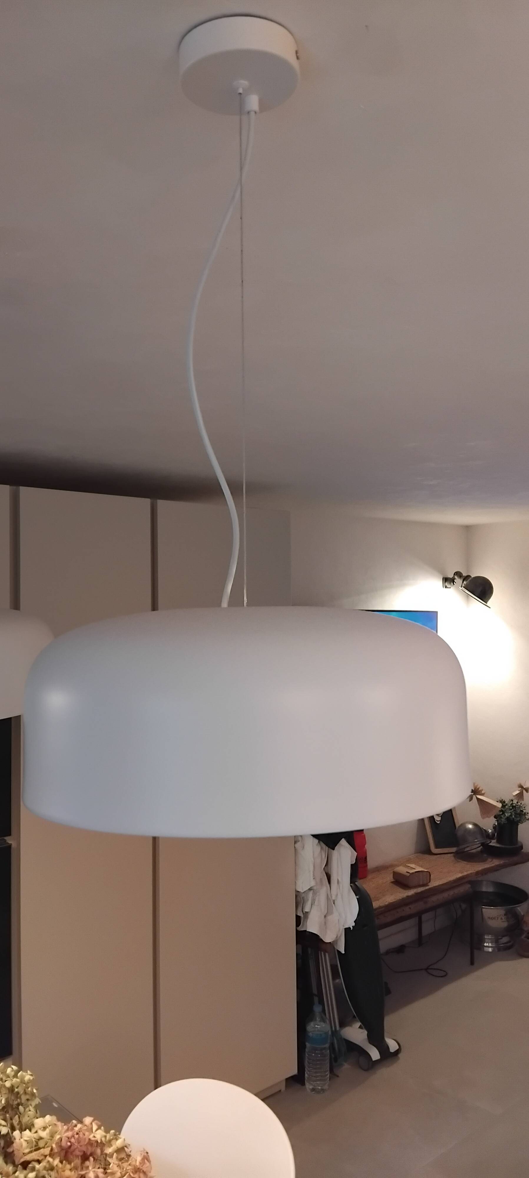 2 contemporary minimalist suspensions