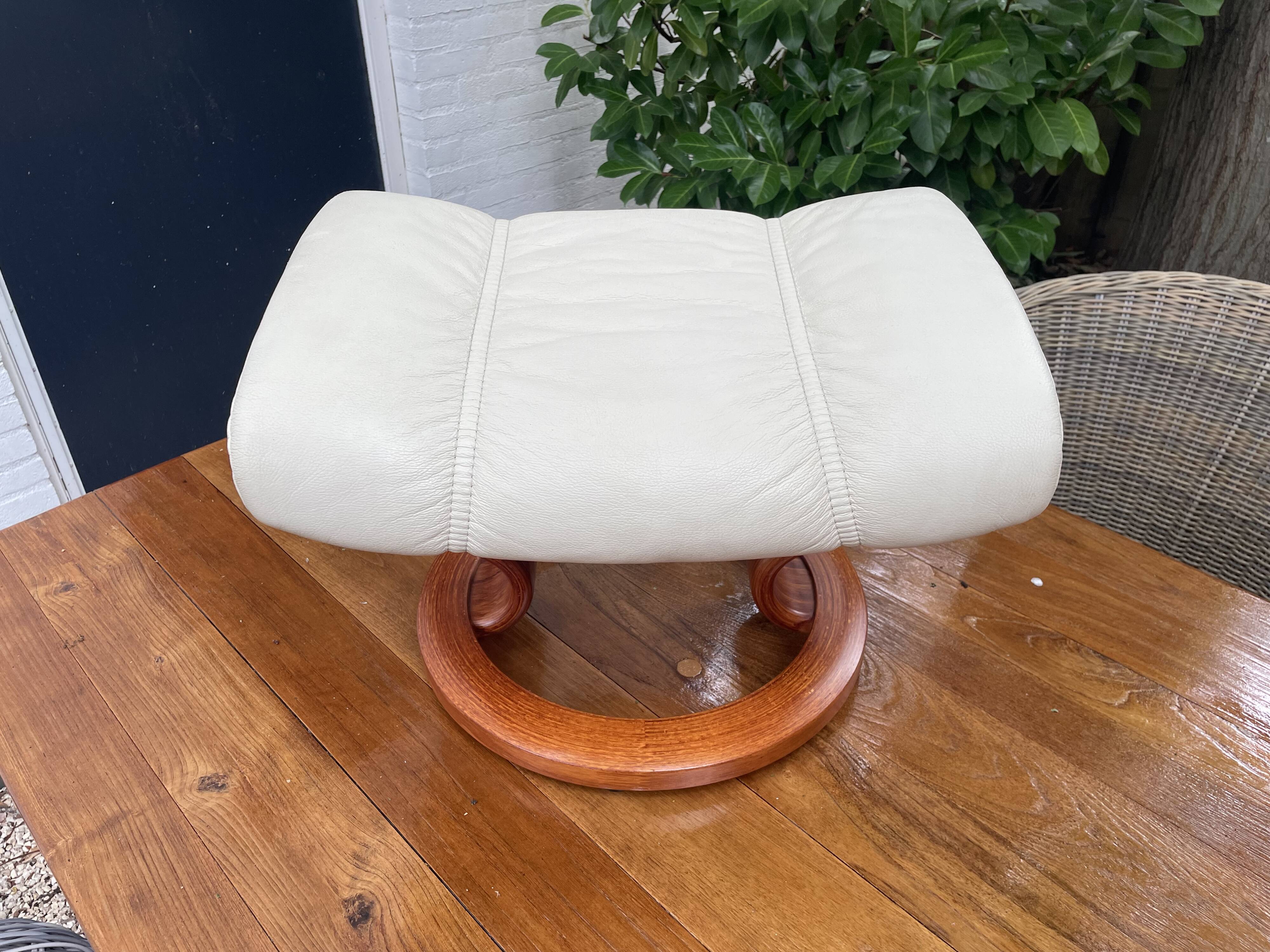Pouf en cuir Ekornes Stressless