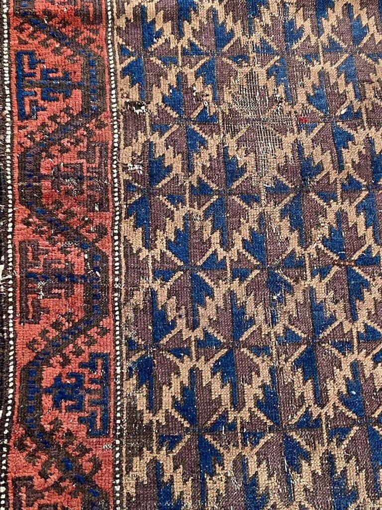 Antique Baloch carpet 126x71cm